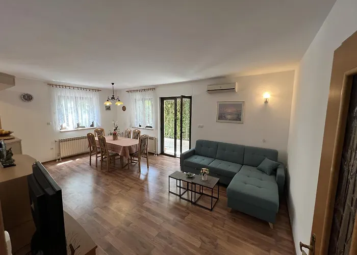 Appartamento With Parking Space Dramalj, - 23261