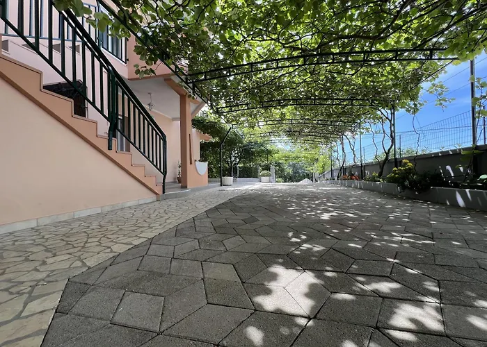 With Parking Space Dramalj, - 23261 Crikvenica