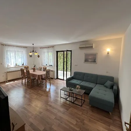 Apartment With Parking Space Dramalj, - 23261